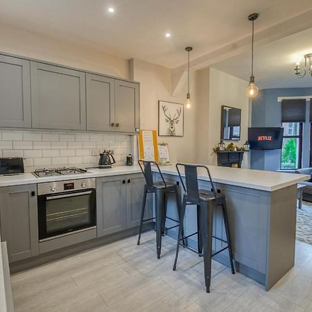 Charming City Home, Beside The Serene Ormeau Park Belfast Buitenkant foto