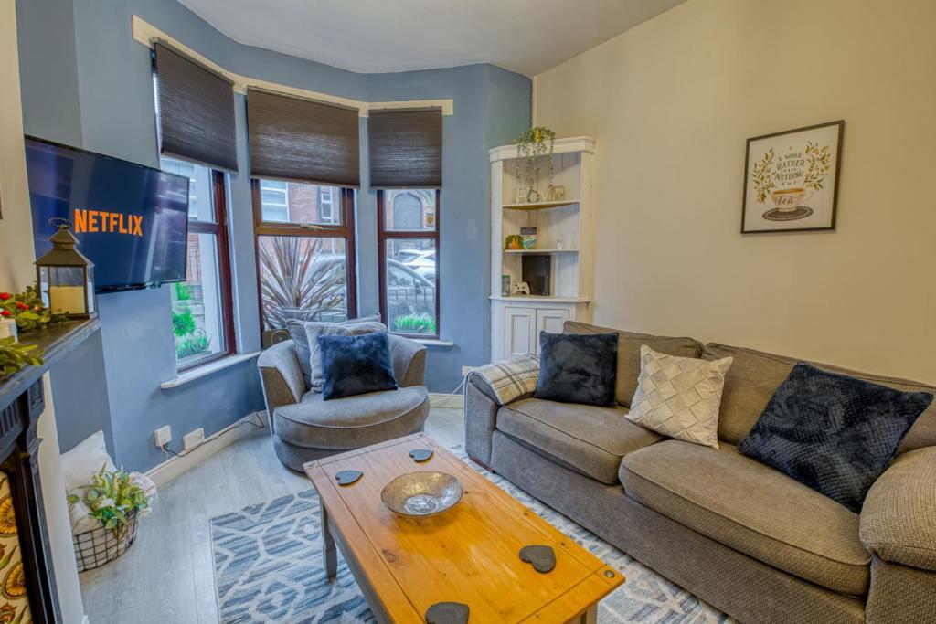 Charming City Home, Beside The Serene Ormeau Park Belfast Buitenkant foto