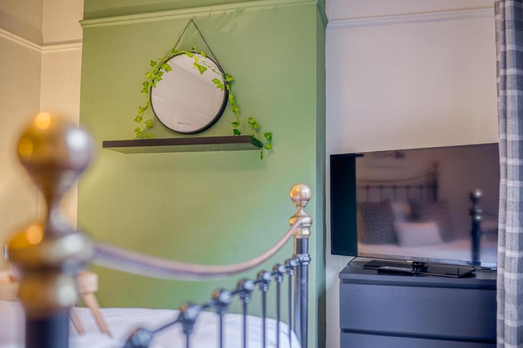 Charming City Home, Beside The Serene Ormeau Park Belfast Buitenkant foto